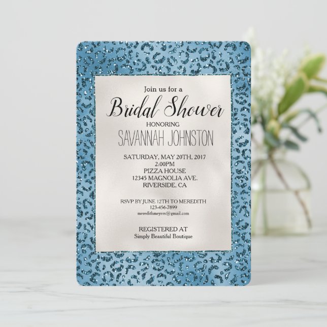 Türkis Blue Leopard Print Glitzer Bridal Einladung (Stehend Vorderseite)