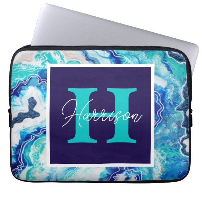 Türkis und Blauer Marmor Monogram Name Beachy Laptopschutzhülle (Vorderseite)