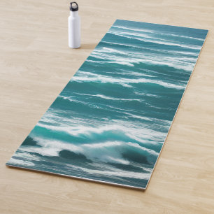 Türkisblaue Meereswellen abstürzen Yogamatte