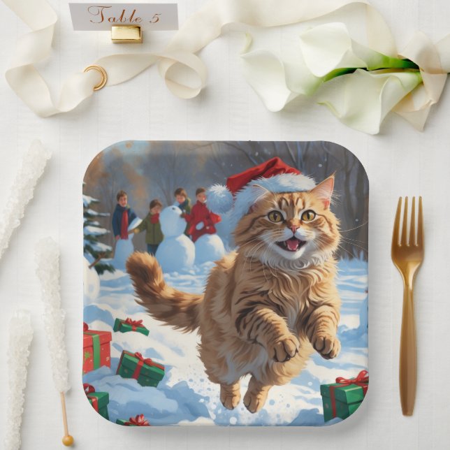 Türkische Angora Katze läuft in Schnee Weihnachtsh Pappteller (Hochzeit)