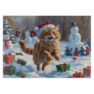 Türkische Angora Katze läuft in Schnee Weihnachtsh Schneidebrett