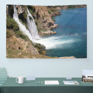 Türkischer Wasserfall Duden mit mediterranem Meer Banner