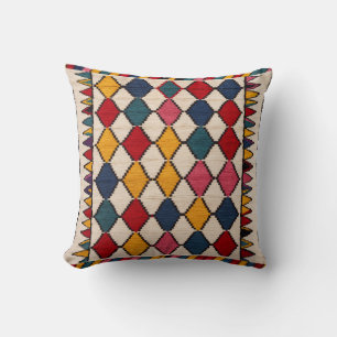 Türkisches Boho trifft auf Moderne: Weiße Kilim-Ki Kissen