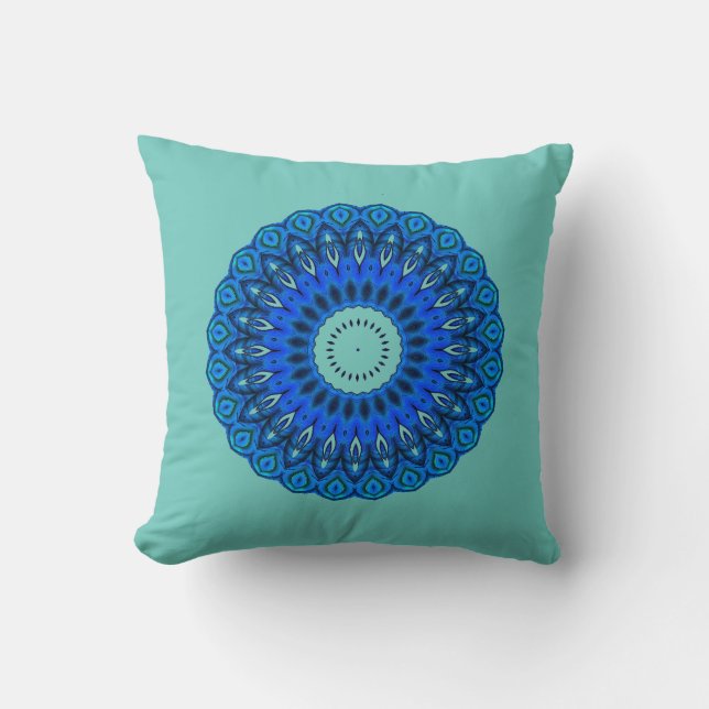 Türkisfarbene Liebe, die Mandala Blues Square Pill Kissen (Vorderseite)