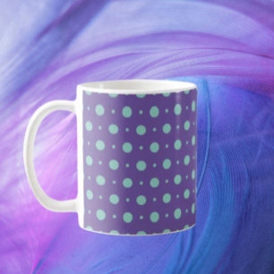 Türkisfarbene Tupfen auf Lila Klassischer Becher Kaffeetasse