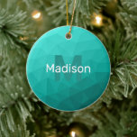 Türkisfarbenes aquamarines geometrisches Maschenmu Keramik Ornament<br><div class="desc">Türkis aquamarin ombre geometrisches Mesh Muster Monogram Keramik Weihnachtsbaum Ornament. Monogram Personalize mit Ihrem benutzerdefinierten Initial und Namen. Dreieck geometrische Masche mit dunkeltürkis aquamarinen ombre Farbverlauf moderne Design.</div>
