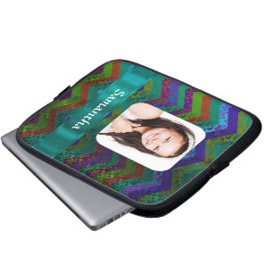 Türkisfarbenes Chevron-Fotovorlage personalisiert Laptopschutzhülle