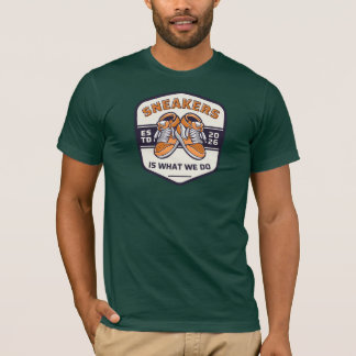 Turnschuhe sind das, was wir tun Bildlogo  T-Shirt