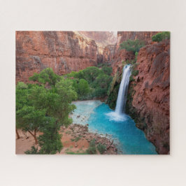 Turquoise Havasu Falls in Grand Canyon