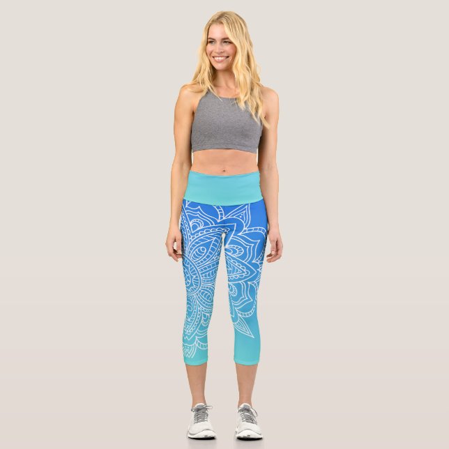 Turquoise Ombre Bleu Mandala Yoga Capri Leggings (Recto)