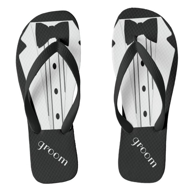 Tuxedo-Bräutigame drehen Bräutigam-Strand-Hochzeit Flip Flops (Fußbett)