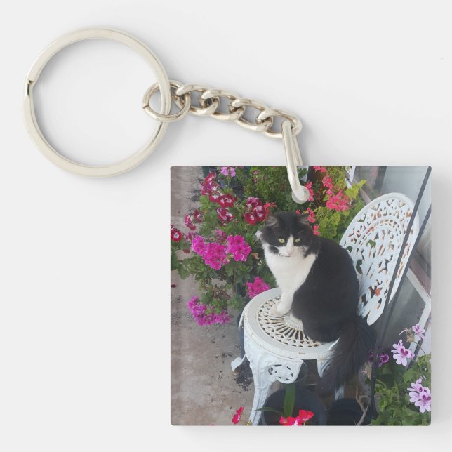 Tuxedo Cat Cute with Pretty Flowers Black Cats Schlüsselanhänger (Vorderseite)