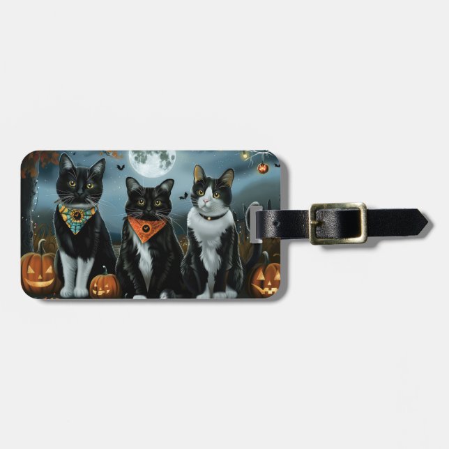 Tuxedo Cat Halloween Spooky Gepäckanhänger (Vorderseite horizontal)