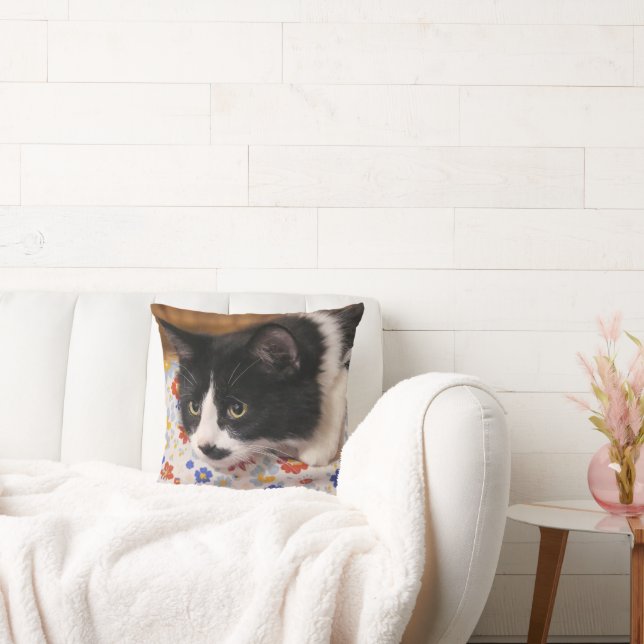 Tuxedo Cat Kissen (Liege)