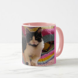 Tuxedo Cat Niedlich mit Hübschen Crochet Rug Viele Tasse