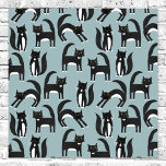 Tuxedo Cats Poster<br><div class="desc">Viele schöne schwarz-weiße Tuxedokatzen machen ihre Geschäfte. Ein lustiges Muster auf einem mittelblauen Hintergrund, perfekt für Tier- und Tierliebhaber.</div>