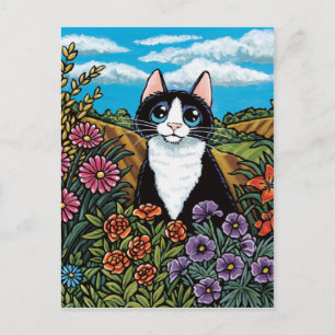 Tuxedo-Katze in einer Blume-Feldwiese Postkarte