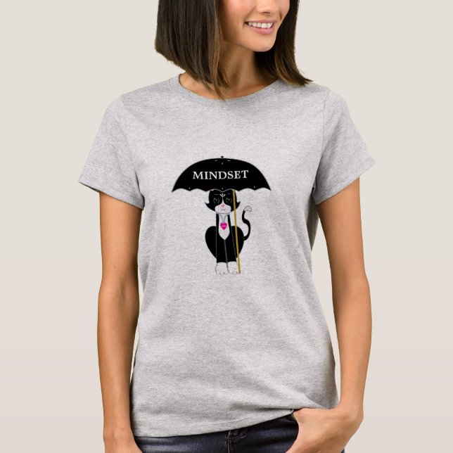 Tuxedo Katze mit Schirm T-Shirt (Vorderseite)