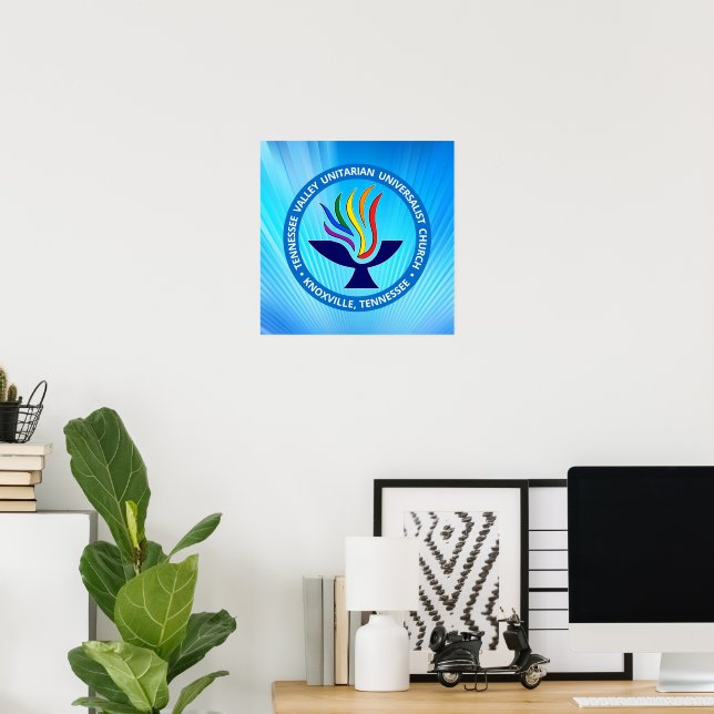 TVUC Chalice-Logo auf dem Hintergrund der blauen R Poster (Heimbüro)