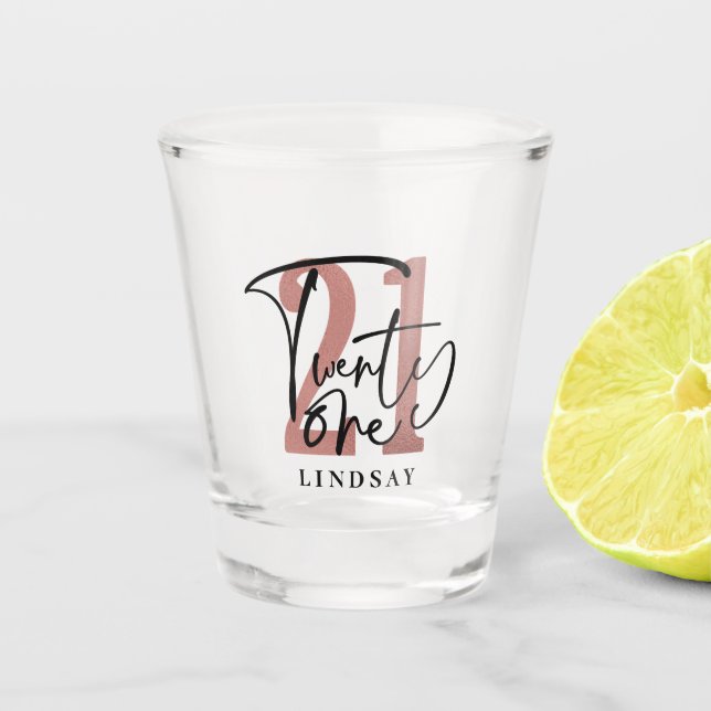 Twenty One Typography Birthday Schnapsglas (Vorderseite)