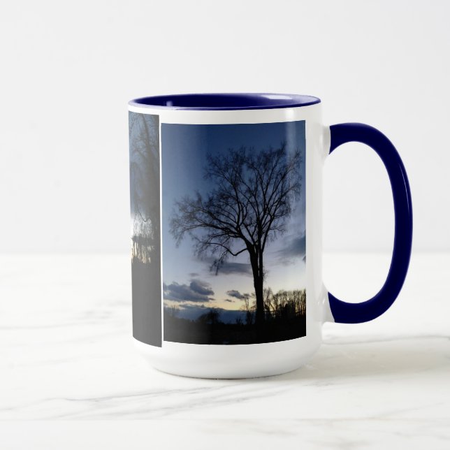 Twilight auf den Baum im Winter Tasse (Rechts)