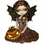 Twilight gotische feenhafte Foto-Skulptur Freistehende Fotoskulptur<br><div class="desc">Würde für eine fantastische Halloween-Dekoration! machen! Gesetzt ihm auf Ihren Schreibtisch bei der Arbeit, zum etwas Halloween-Spaßes zu holen ... .. Eine schwermütige Halloween-Malerei - ich habe diese winged Schönheit an der Dämmerung gemalt - dort ist eine rauchige Dämmerung in der Luft, da die ungesehene Sonne einstellt. Die bloßen Bäume...</div>
