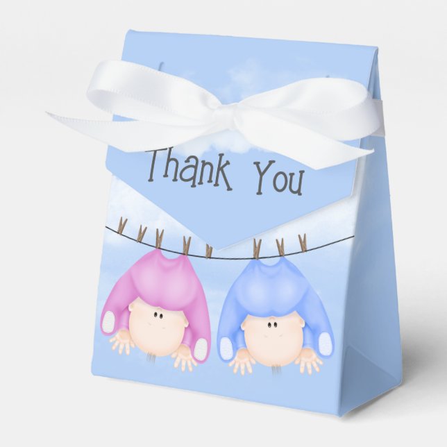 Twin Boy and Girl Hanging on Clothesline Geschenkschachtel (Vorderseite)