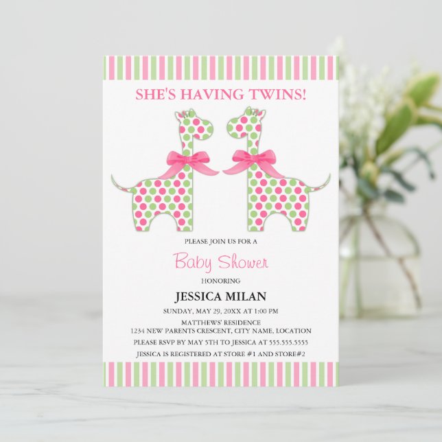 Twin Girl Giraffe Babydusche Einladung (Stehend Vorderseite)