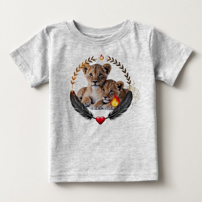 Twin Lion Cubs Baby Fine Jersey T-Shirt  (Vorderseite)