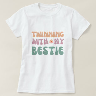 Twinning mit meiner besten Freundin Groovy-Freunds T-Shirt