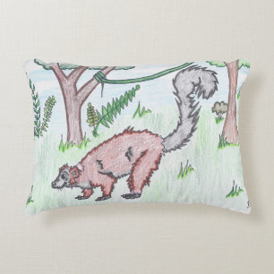 TWIS #blairsanimalcorner Coussin de la lémurie ro