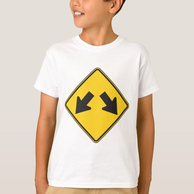 Two Downward Arrows Warning Road Sign T-Shirt (Vorderseite)