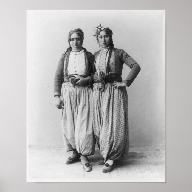 Two Gypsy Women Poster (Vorne)