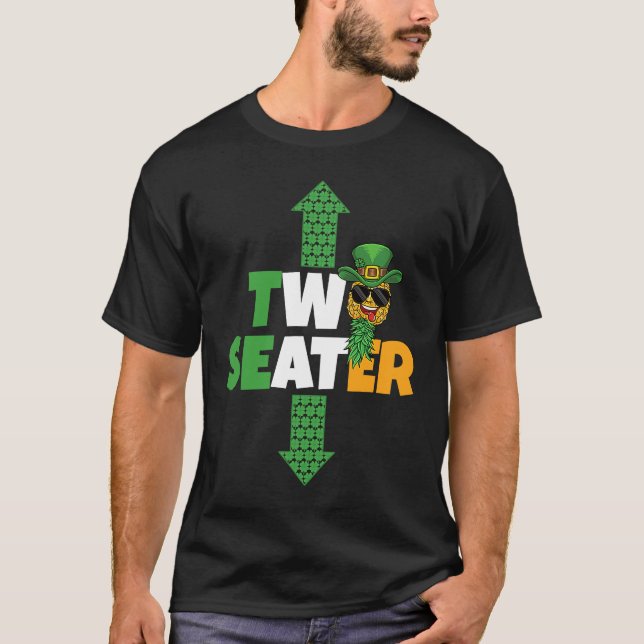 Two Seater St Patricks Day Upside Down Pineapple S T-Shirt (Vorderseite)