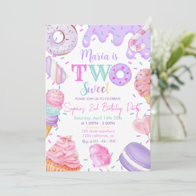 Two Sweet Girl Donut Pastel Purple 2nd Birthday Einladung (Stehend Vorderseite)