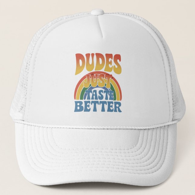 Typ kosten einfach einen besseren Regenbogen Gay P Truckerkappe (Vorderseite)