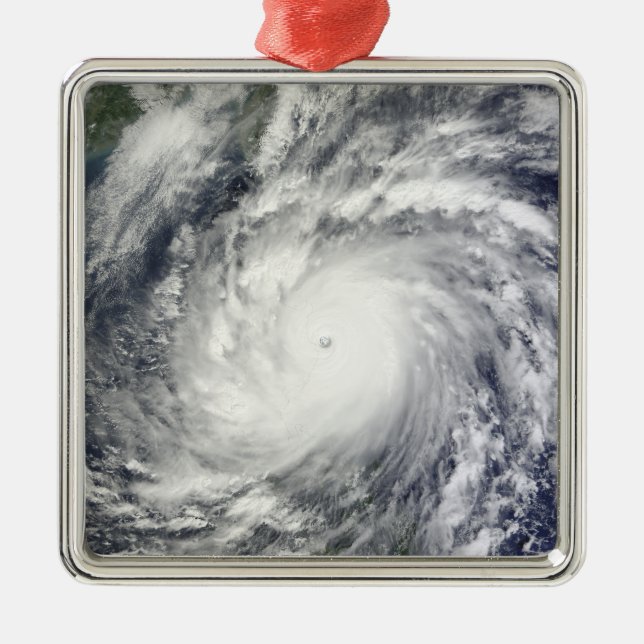 Typhoon Megi Silbernes Ornament (Vorne)