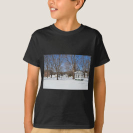 Typische Stadt Vermont im Winter T-Shirt