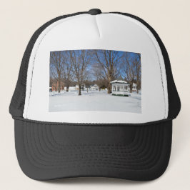 Typische Stadt Vermont im Winter Truckerkappe