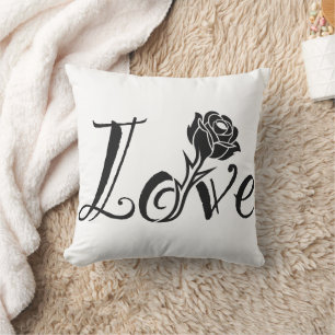 Typografie trifft Natur: Die Liebesrose Kissen