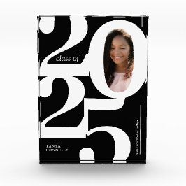 Typografischer 2025-Abschluss Fotoblock