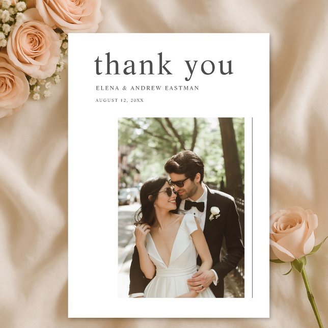 Typography Modern Minimalist Chic Wedding Photo Dankeskarte (Von Creator hochgeladen)