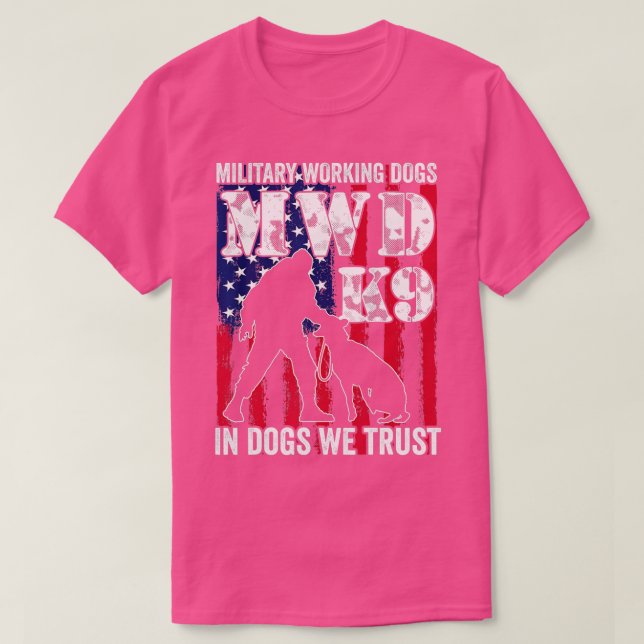 U.S. Flag MWD K9 Offizier Militärdienst Hundepoliz T-Shirt (Design vorne)