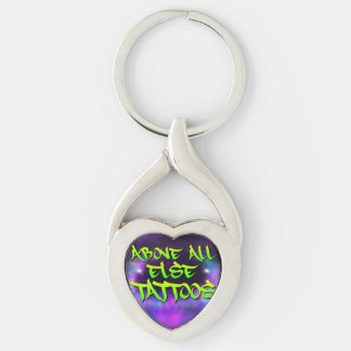 Über allen anderen Tattoos Metal Heart Keychain Schlüsselanhänger