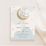 Über dem Gold Moon Blue Baby Dusche Einladung<br><div class="desc">Baby Shower Einladung mit goldenem glitzernden Mond und lustigem Skript "Wir sind über den Mond!" Personalisieren Sie Ihre Daten oder klicken Sie auf "Weitere Anpassung",  um den Schriftart Typ,  Größe,  Farbe anzupassen.</div>