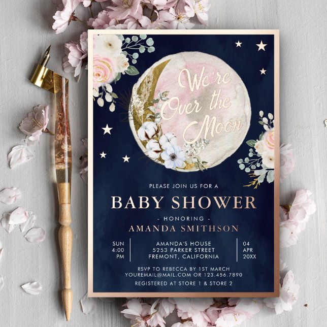 Über dem Mond Navy Blue Baby Dusche Rosa Rose Gold Folieneinladung (Von Creator hochgeladen)