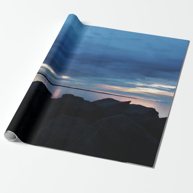 Über den Felsen hinaus Geschenkpapier (Ungerollt)