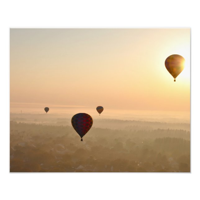 Über den frühen Morgen schweben Fotodruck (Vorne)