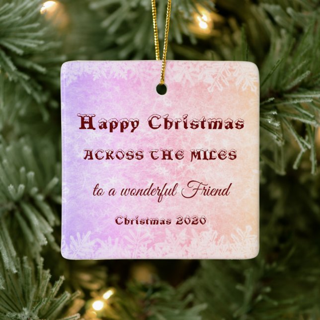 Über die Miles Christmas 2020 Friend Keramikornament (Baum)