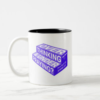 Überdenken und Unterbeten von Tasse mit Versen (li